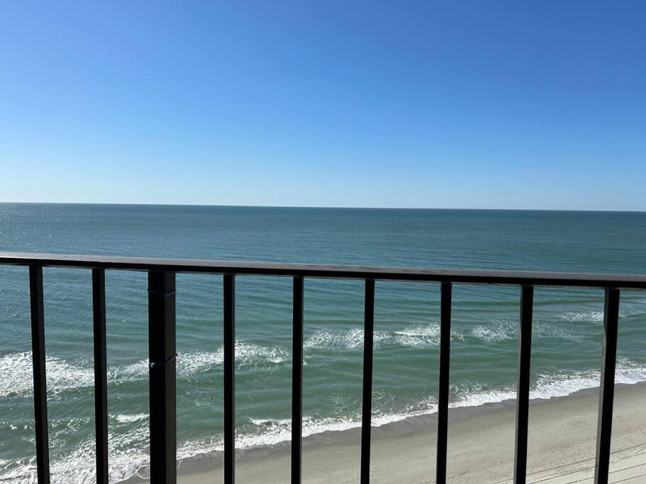 On The Sand Beachfront Condo, Newly Renovated Myrtle Beach Extérieur photo