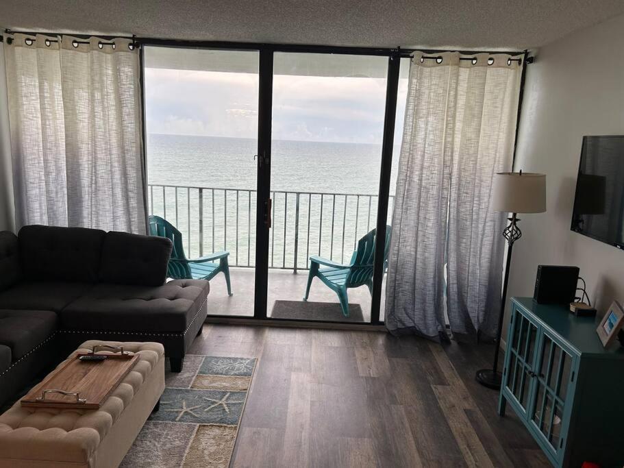 On The Sand Beachfront Condo, Newly Renovated Myrtle Beach Extérieur photo