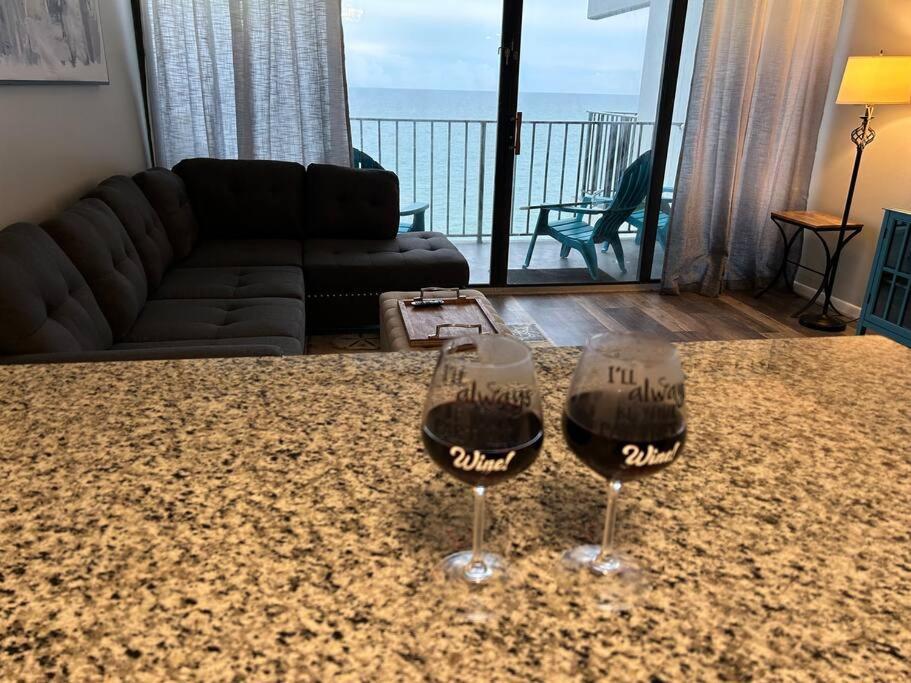 On The Sand Beachfront Condo, Newly Renovated Myrtle Beach Extérieur photo